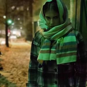 Meet your Posher, Caroline